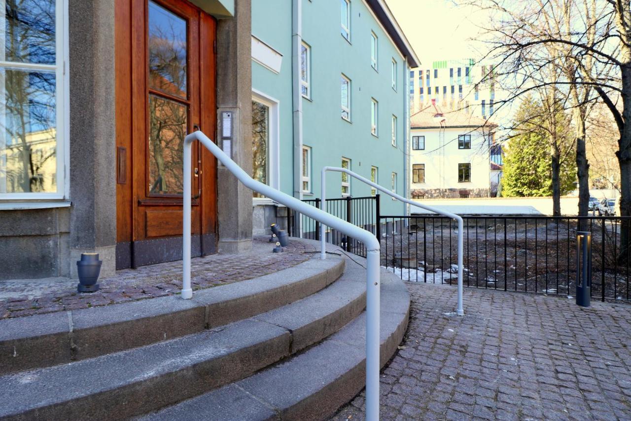 Forenom Serviced Apartments Helsinki Toeoeloe Zewnętrze zdjęcie