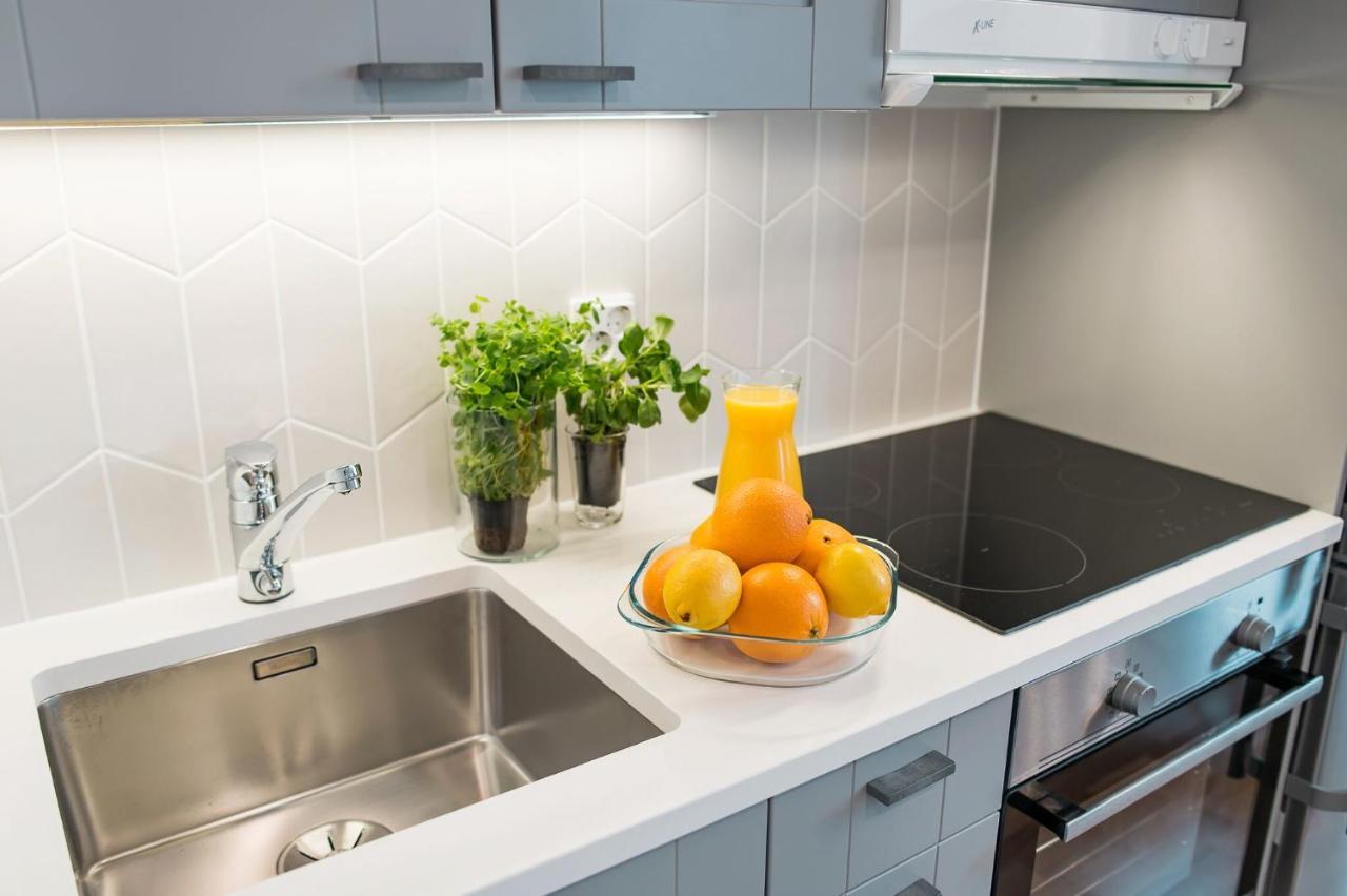 Forenom Serviced Apartments Helsinki Toeoeloe Zewnętrze zdjęcie